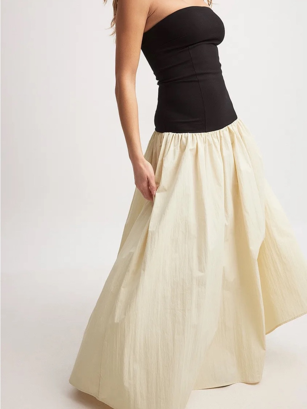 Na-Kd Cream and Black Full-Length Gathered Maxi Skirt